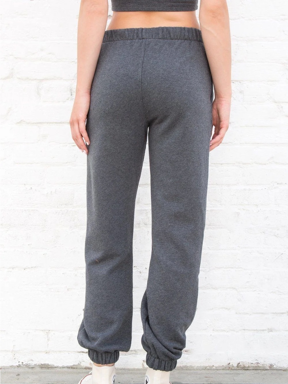 Brandy Melville Rosa Sweatpants Joggers - Picture 2 of 5